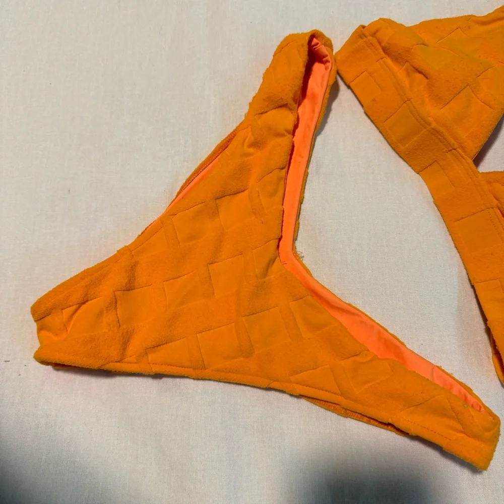 Frankie’s Bikinis S Top M Bottom